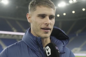 范德芬：我们练了很多定位球今天对埃弗顿奏效了 对手不好踢