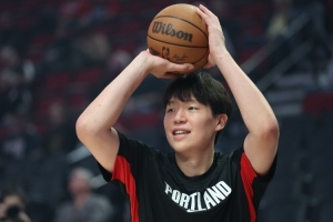 刘维伟：杨瀚森非常珍惜征战NBA的机会 团队都在帮助、督促他