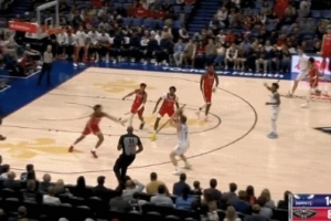 感觉要花？4号秀克尼佩尔追身三分再进 黄蜂17-8打停鹈鹕！